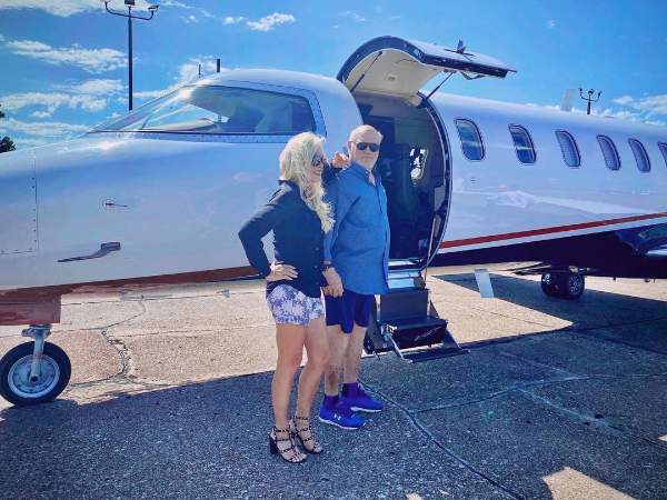 Tammy Bradshaw and her husband, Terry Bradshaw with their private jet.